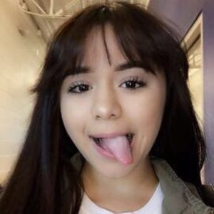 Meet your Posher, Yuriana